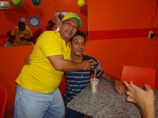 Alunos Especiais da Escola Santa Catarina Visitam a MilkShake Express - Imagem 18