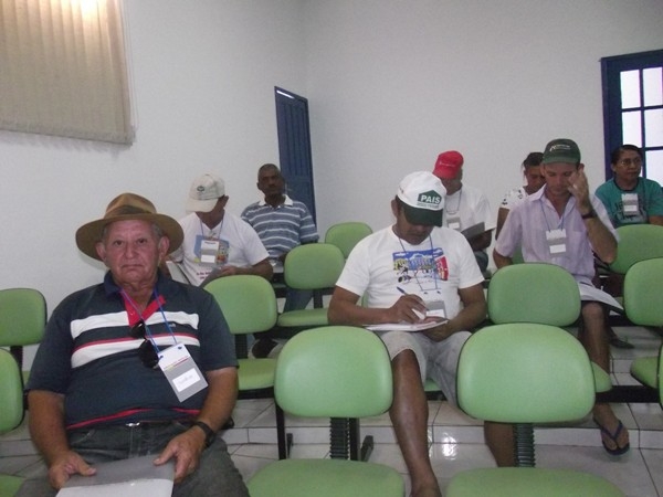 SEBRAE aplica curso de manejo na criação de galinha com agricultores de Santa Rosa - Imagem 1