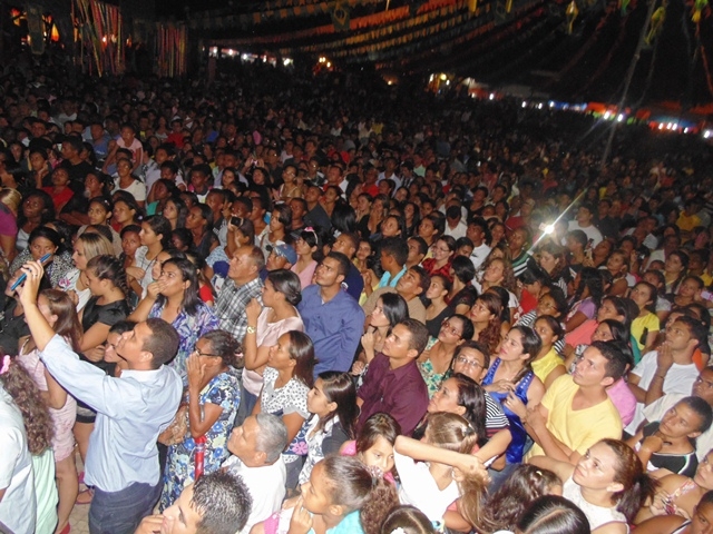 Noite evangélica abre as festividade pelo aniversario de Água Branca - PI - Imagem 31