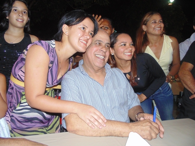 Noite evangélica abre as festividade pelo aniversario de Água Branca - PI - Imagem 22