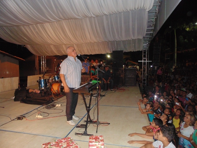 Noite evangélica abre as festividade pelo aniversario de Água Branca - PI - Imagem 51