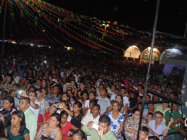 Noite evangélica abre as festividade pelo aniversario de Água Branca - PI - Imagem 48