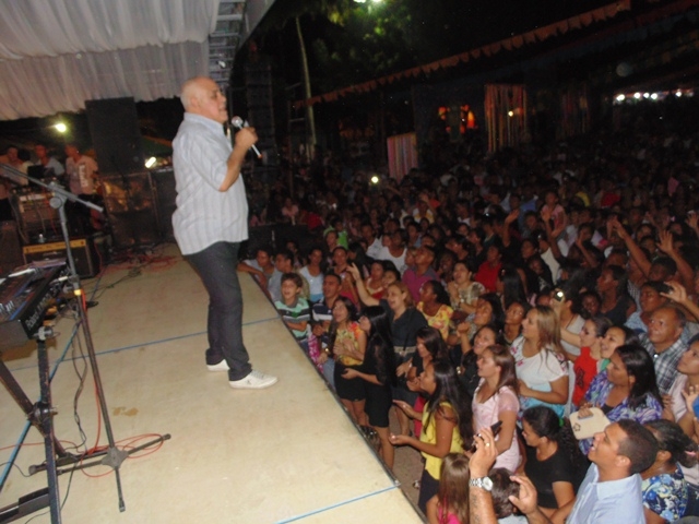 Noite evangélica abre as festividade pelo aniversario de Água Branca - PI - Imagem 27