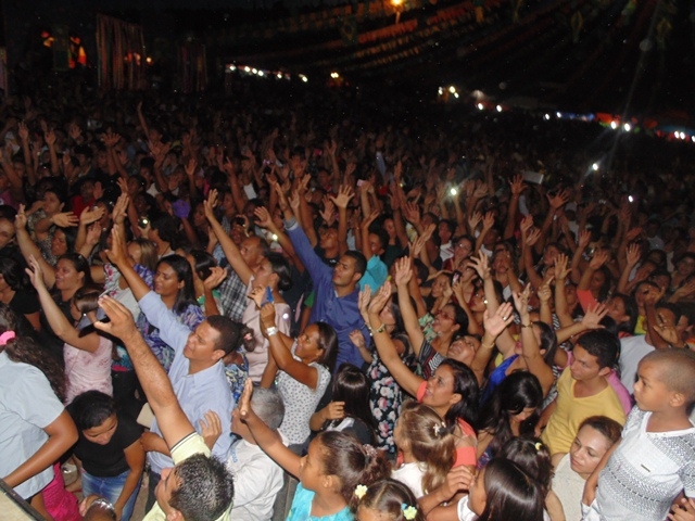 Noite evangélica abre as festividade pelo aniversario de Água Branca - PI - Imagem 28
