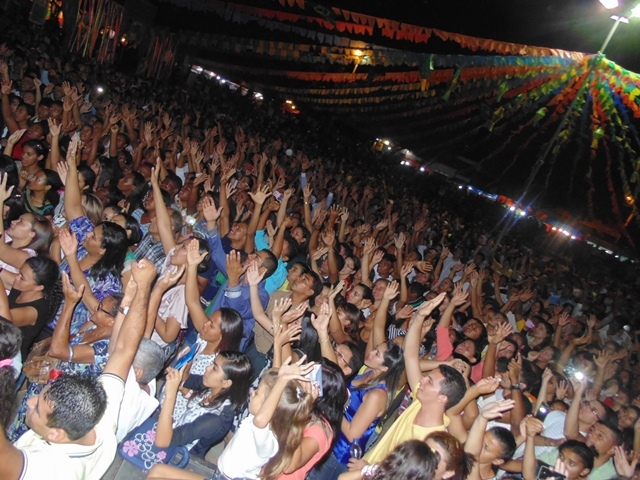 Noite evangélica abre as festividade pelo aniversario de Água Branca - PI - Imagem 25