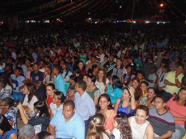 Noite evangélica abre as festividade pelo aniversario de Água Branca - PI - Imagem 70