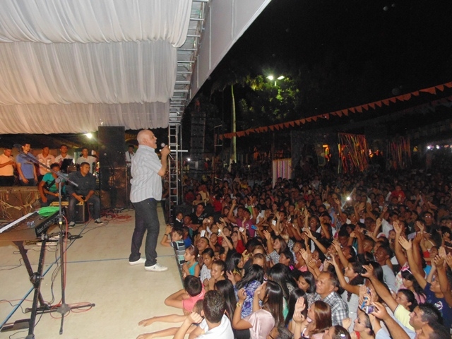 Noite evangélica abre as festividade pelo aniversario de Água Branca - PI - Imagem 43