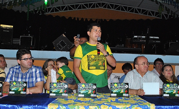 Grande publico prestigia segunda noite do “Cocal Junino 2014” na nova praça de eventos - Imagem 4