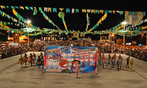 Grande publico prestigia segunda noite do “Cocal Junino 2014” na nova praça de eventos