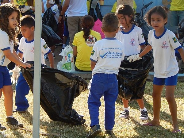 Veja como foi a caminhada de mobilização ao Meio Ambiente - Imagem 28