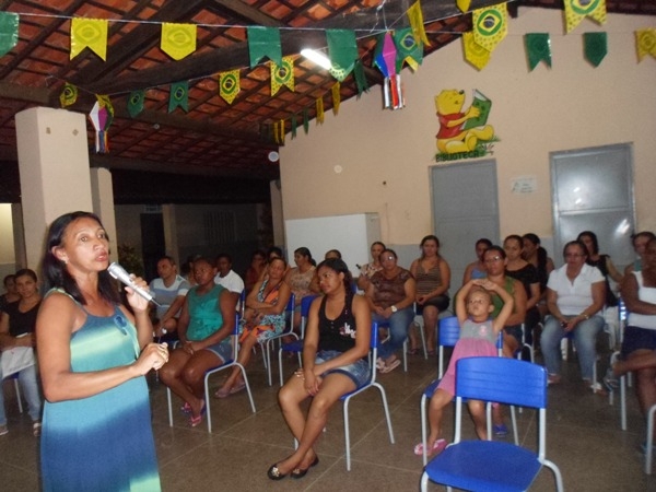 Reuniões marcam inicio das atividades do Programa Mais Educação na Escola Amando Lima - Imagem 3