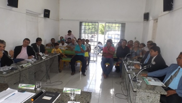 Vereador Luizinho Cardoso é reeleito presidente da Câmara para o biênio 2015 e 2016 - Imagem 3