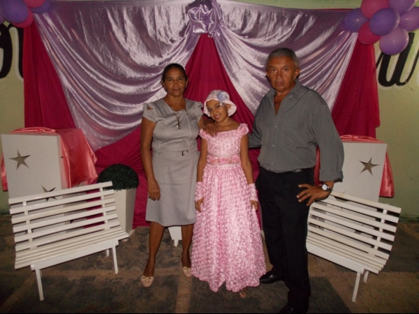 Jovem Yasla Beatriz comemora  aniversário de 15 anos  - Imagem 8