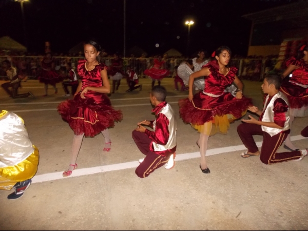IV Festival Junino da Unidade Escolar Paulo Ferraz - Imagem 17