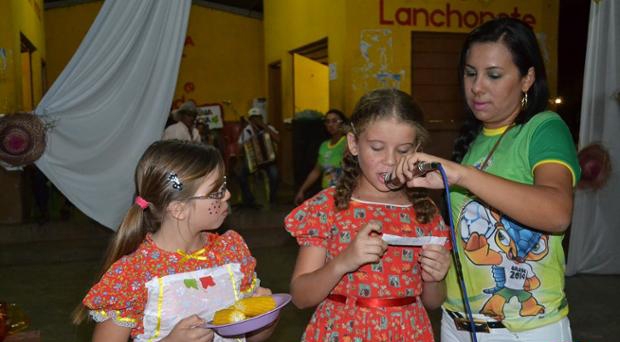 Centro de Referência da Assistência Social realiza grande festa junina - Imagem 14