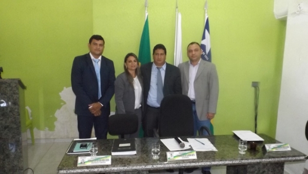 Vereador Luizinho Cardoso é reeleito presidente da Câmara para o biênio 2015 e 2016 - Imagem 2
