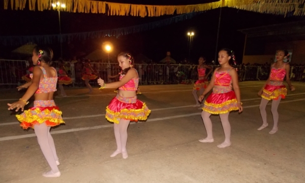 IV Festival Junino da Unidade Escolar Paulo Ferraz - Imagem 8