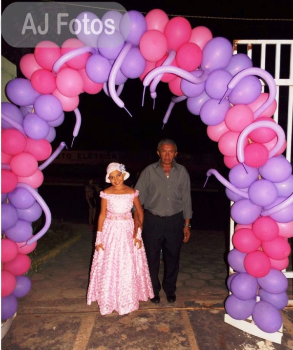 Jovem Yasla Beatriz comemora  aniversário de 15 anos  - Imagem 2