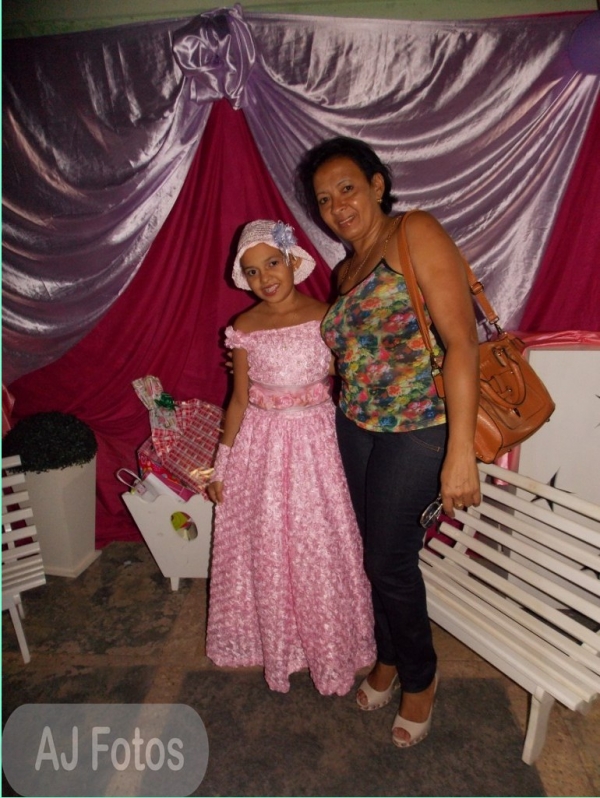 Jovem Yasla Beatriz comemora  aniversário de 15 anos  - Imagem 3