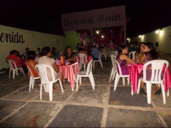 Jovem Yasla Beatriz comemora  aniversário de 15 anos  - Imagem 23