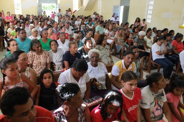 Procissão de São Pedro reuniu milhares de fies nas margens do rio Parnaiba - Imagem 8