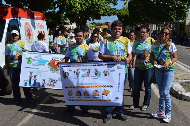 Secretaria de Saúde de Buriti dos Lopes realiza caminhada contra a dengue