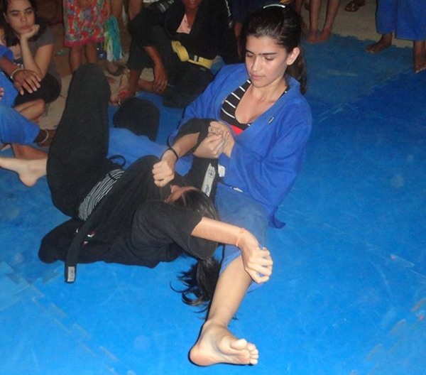 Alunos do Jiu-Jitsu da Academia Atitude fizeram exibição no Festival do Bairro Frexeiras  - Imagem 3
