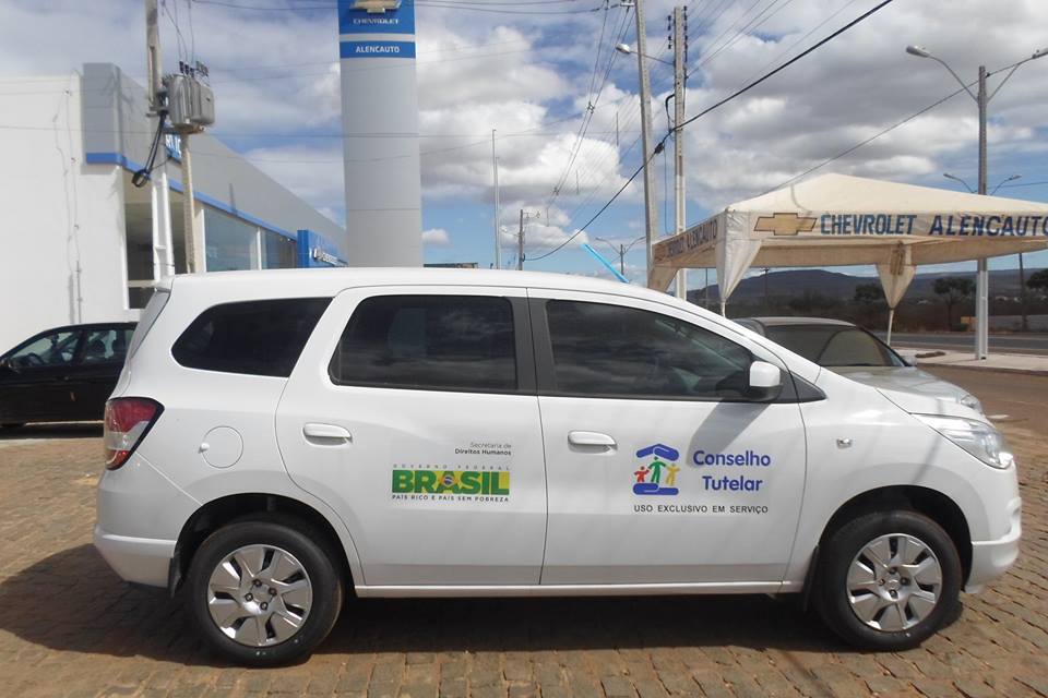 Conselho Tutelar de Oeiras ganha veículo para melhorar atendimento