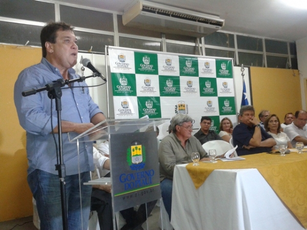 Zé Filho assina ordens de serviços para um grande volume de obras em União - Imagem 5