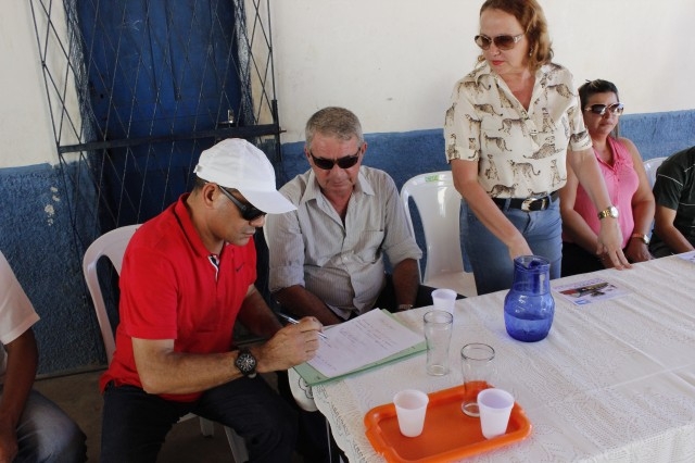 Ordem de serviço é autorizada pela a prefeita Dra. Salete Rego para a construção de ginásio poliesportivo - Imagem 11