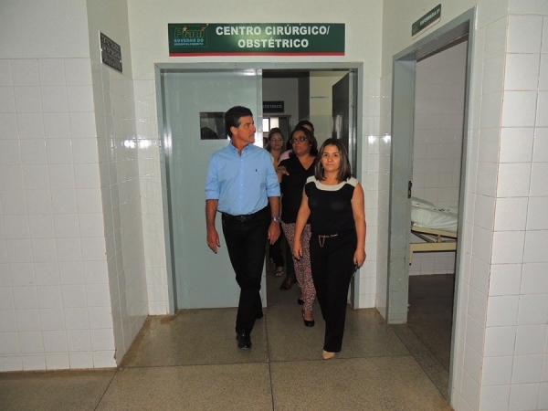 Prefeita e secretário de Saúde visitam instalações do SAMVIS e H. J. G. N - Imagem 9