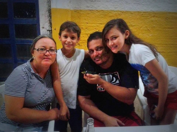 Hoje o dia é todo dela, Genis Oliveira. - Imagem 1