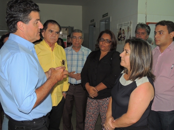 Prefeita e secretário de Saúde visitam instalações do SAMVIS e H. J. G. N - Imagem 10