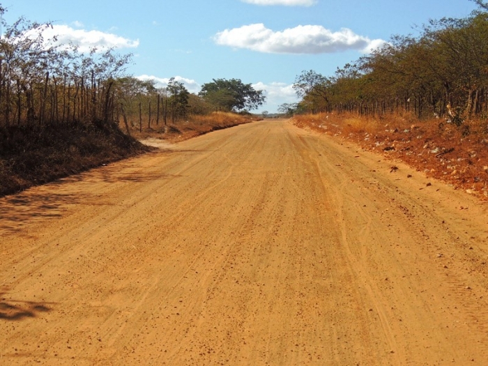 Prefeitura intensifica obras de recuperação de estradas - Imagem 4