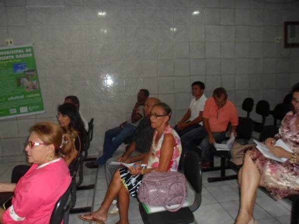 Prefeitura realiza reunião para discutir Plano Municipal de Saneamento Básico - Imagem 4