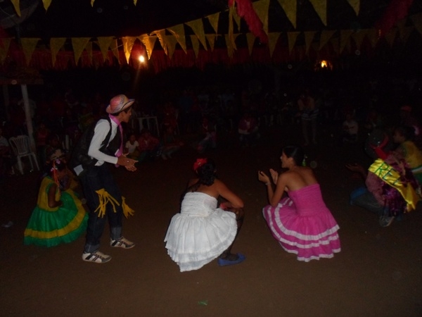 Quadrilha Remelexo da Roça realizou grande arraial - Imagem 40