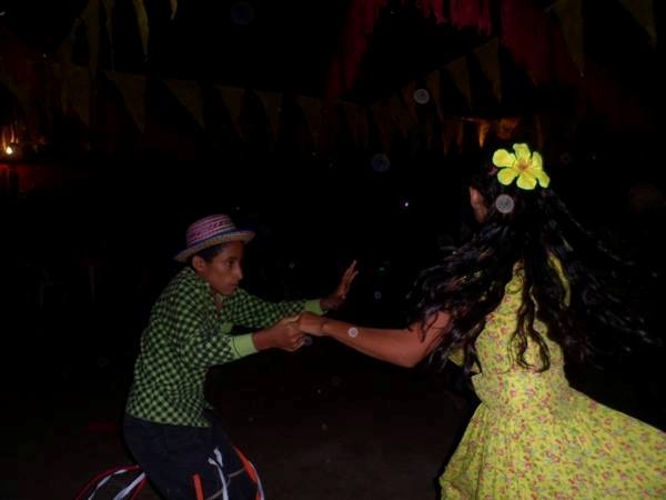 Quadrilha Remelexo da Roça realizou grande arraial - Imagem 7