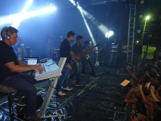 Banda Desejo de Menina atraí Multidão na 1° Noite da XXXI Semana da Juventude - Imagem 193