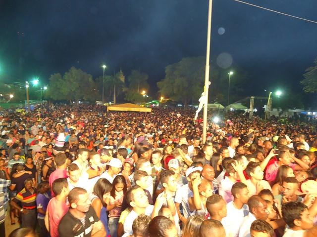 Banda Desejo de Menina atraí Multidão na 1° Noite da XXXI Semana da Juventude - Imagem 166