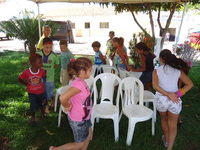 Crianças se divertem no Segundo dia da XXXI Semana Cultural da Juventude Ipiranguense - Imagem 34