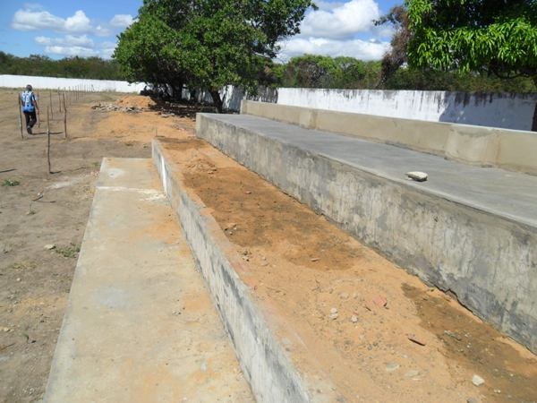 Prefeito e Secretario de Esporte Fazem Vistoria em Estádio - Imagem 3