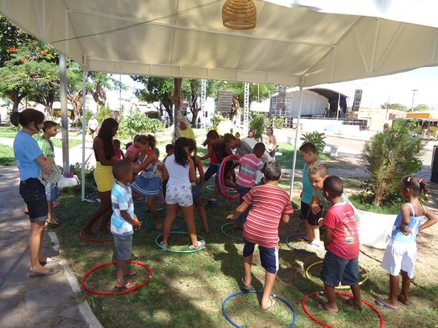 Crianças se divertem no Segundo dia da XXXI Semana Cultural da Juventude Ipiranguense - Imagem 52