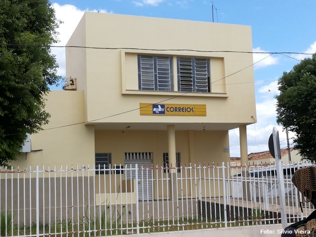 Bandidos assaltam agência dos Correios de Piripiri pela segunda vez 