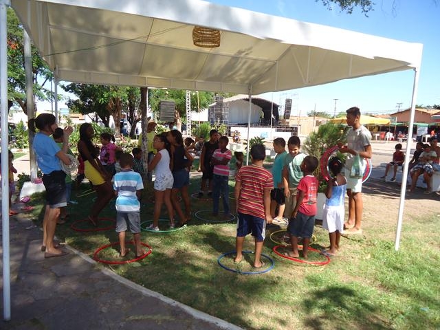 Crianças se divertem no Segundo dia da XXXI Semana Cultural da Juventude Ipiranguense - Imagem 53