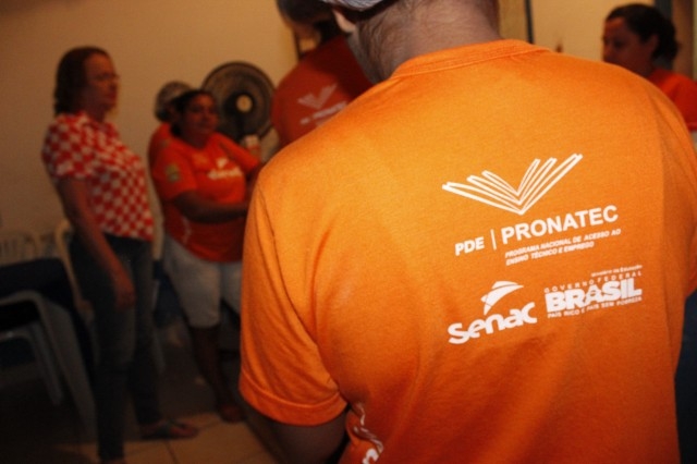 Prefeita Salete Rego visita  alunos do PRONATEC em Miguel Alves - Imagem 6