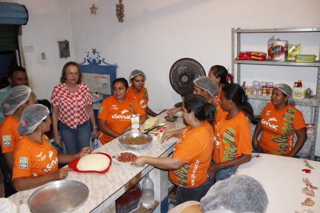 Prefeita Salete Rego visita  alunos do PRONATEC em Miguel Alves - Imagem 8