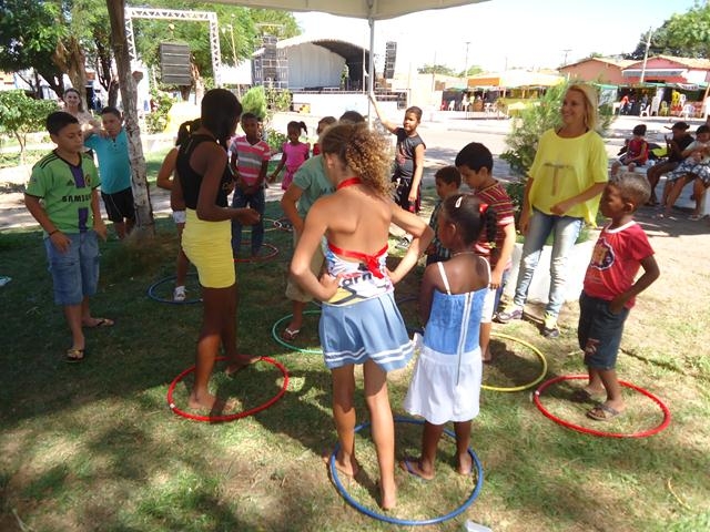Crianças se divertem no Segundo dia da XXXI Semana Cultural da Juventude Ipiranguense - Imagem 45