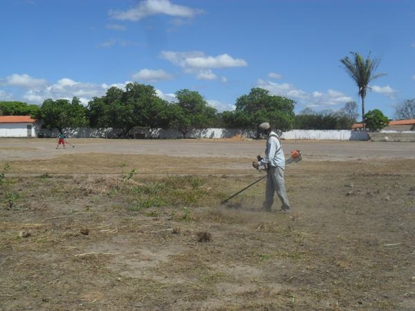Prefeito e Secretario de Esporte Fazem Vistoria em Estádio - Imagem 5