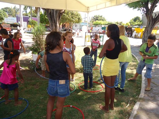 Crianças se divertem no Segundo dia da XXXI Semana Cultural da Juventude Ipiranguense - Imagem 49