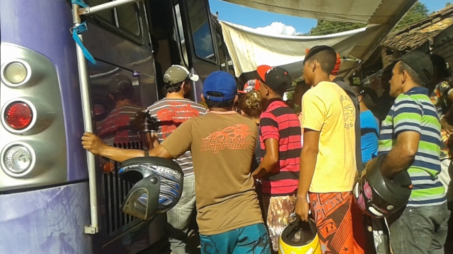 O expresso cidadão faz mutirão em Cristalândia para emissão de documentos.  - Imagem 8